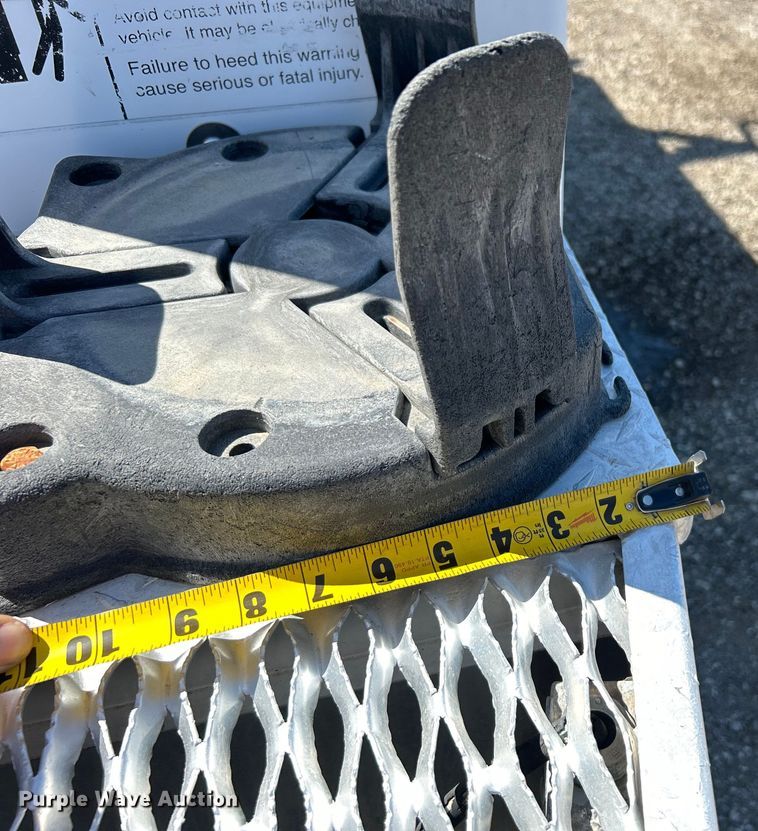 image for item EG1454 2006 Chevrolet  C4500 bucket truck