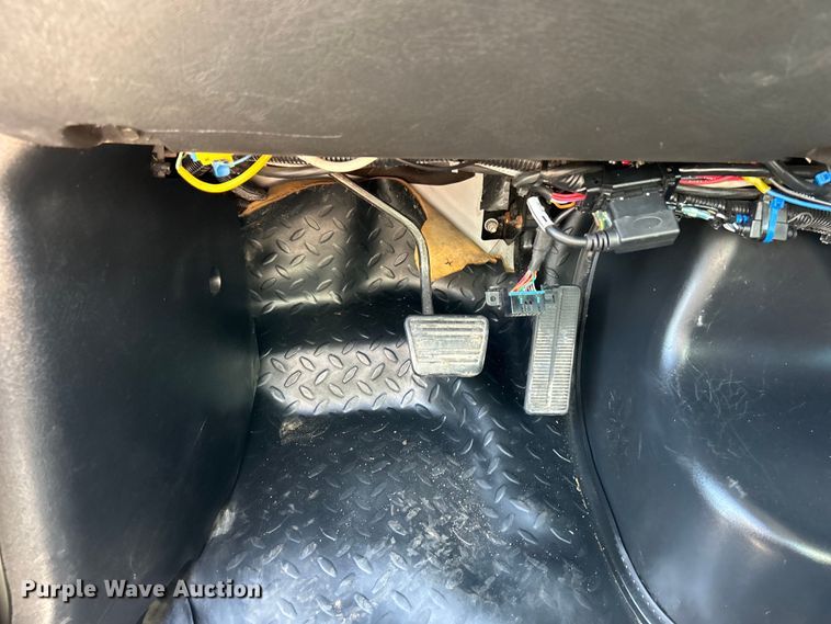 image for item EG1454 2006 Chevrolet  C4500 bucket truck