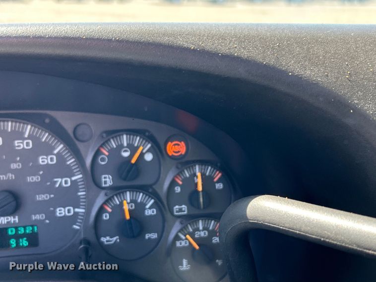 image for item EG1454 2006 Chevrolet  C4500 bucket truck