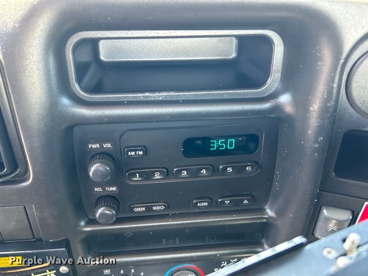 image for item EG1454 2006 Chevrolet  C4500 bucket truck