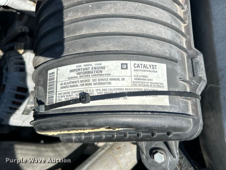 image for item EG1454 2006 Chevrolet  C4500 bucket truck