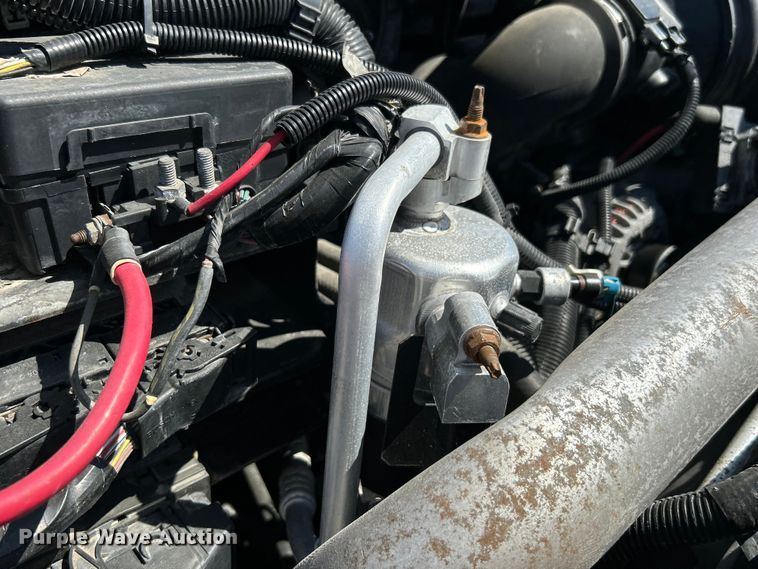 image for item EG1454 2006 Chevrolet  C4500 bucket truck