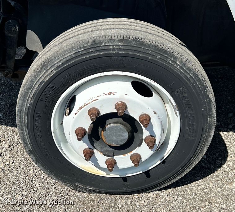 image for item EG1454 2006 Chevrolet  C4500 bucket truck