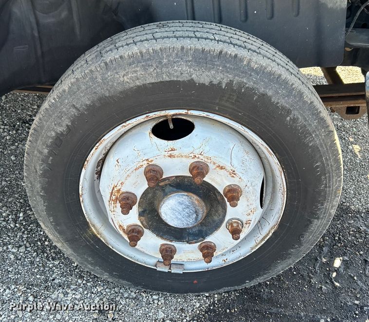 image for item EG1454 2006 Chevrolet  C4500 bucket truck