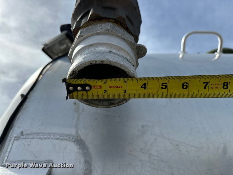 image for item EG1467 2008 Ford F750 Super Duty vacuum truck