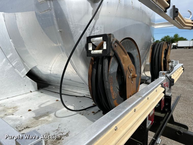 image for item EG1467 2008 Ford F750 Super Duty vacuum truck