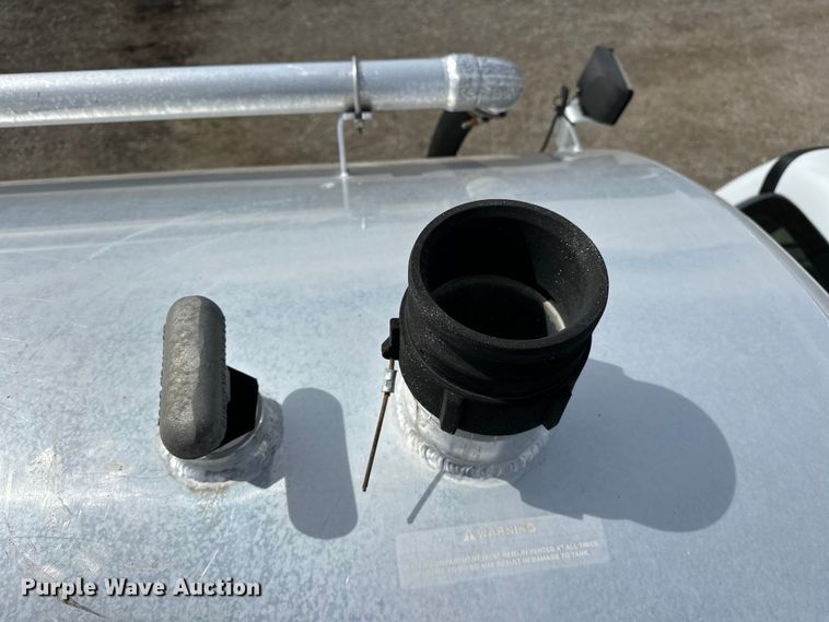 image for item EG1467 2008 Ford F750 Super Duty vacuum truck