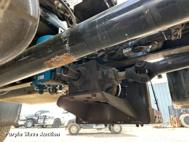 image for item EG1467 2008 Ford F750 Super Duty vacuum truck