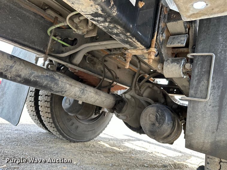 image for item EG1467 2008 Ford F750 Super Duty vacuum truck