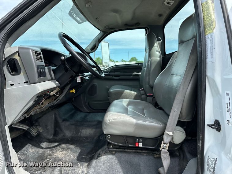 image for item EG1467 2008 Ford F750 Super Duty vacuum truck
