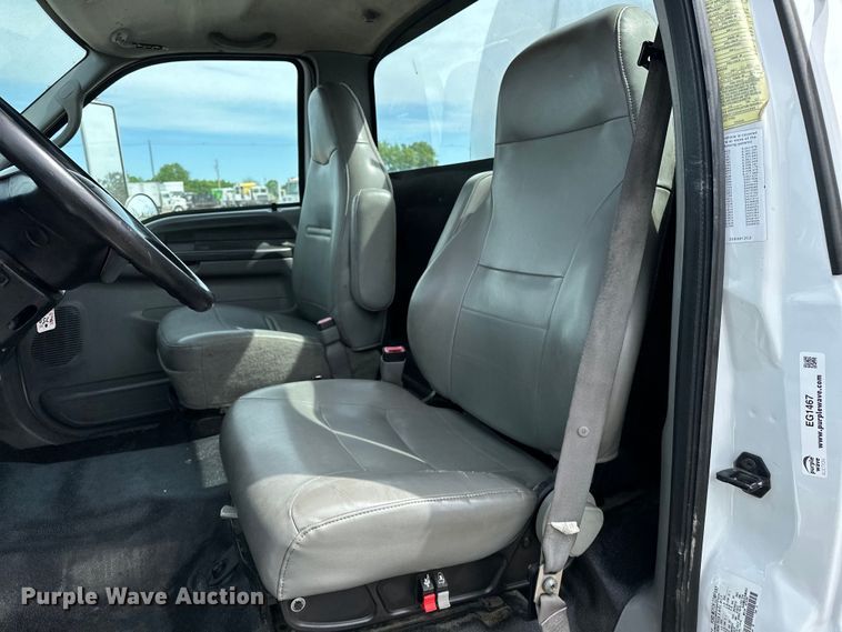 image for item EG1467 2008 Ford F750 Super Duty vacuum truck