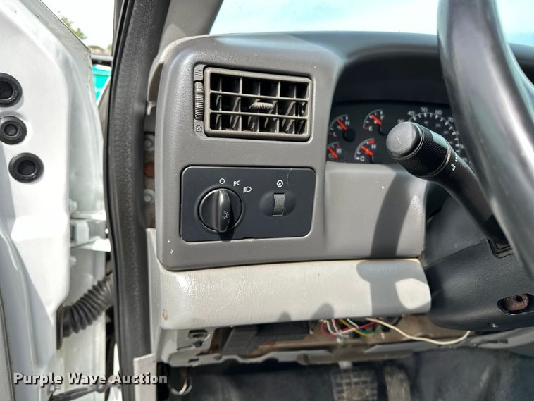 image for item EG1467 2008 Ford F750 Super Duty vacuum truck