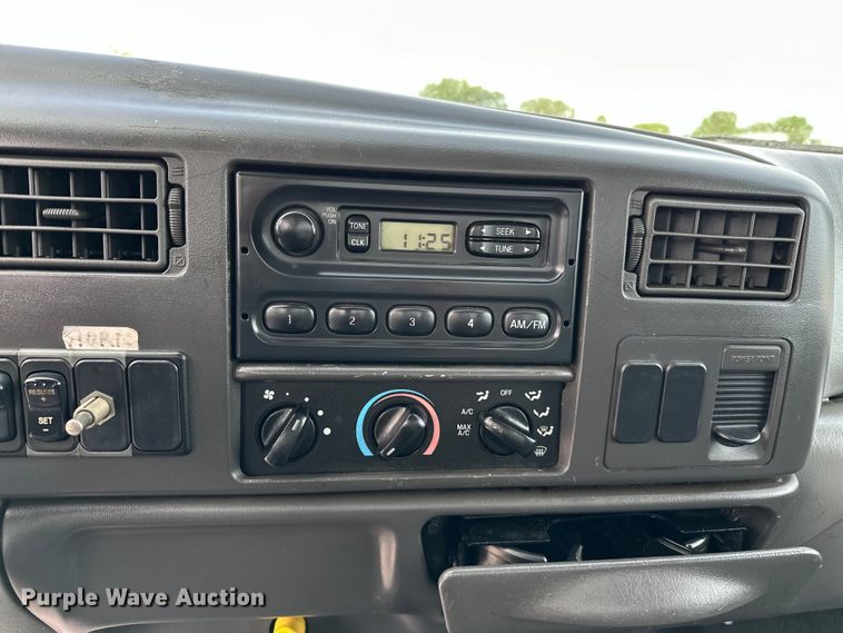 image for item EG1467 2008 Ford F750 Super Duty vacuum truck