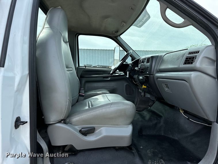 image for item EG1467 2008 Ford F750 Super Duty vacuum truck