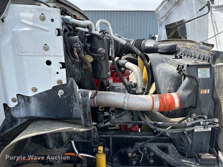 image for item EG1467 2008 Ford F750 Super Duty vacuum truck