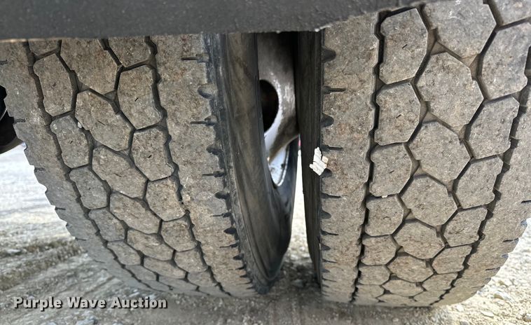 image for item EG1467 2008 Ford F750 Super Duty vacuum truck