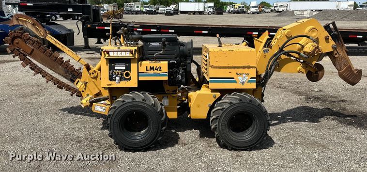 image for item EG1482 1999 Vermeer  LM42 cable plow