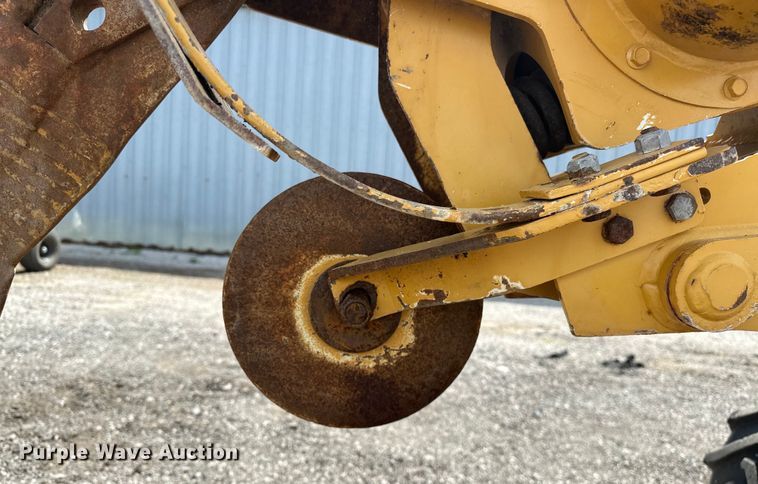 image for item EG1482 1999 Vermeer  LM42 cable plow