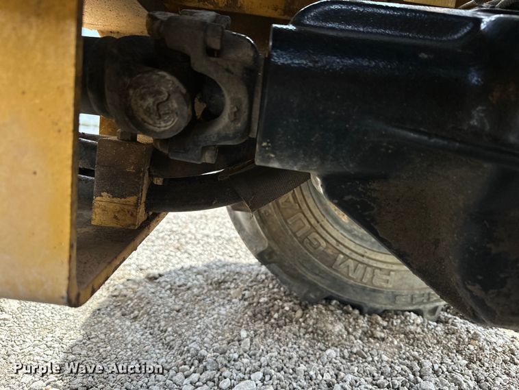 image for item EG1482 1999 Vermeer  LM42 cable plow