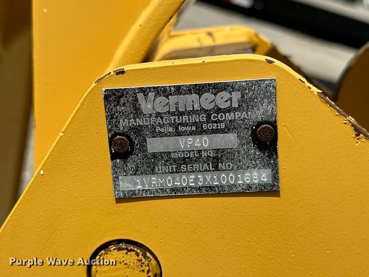 image for item EG1482 1999 Vermeer  LM42 cable plow