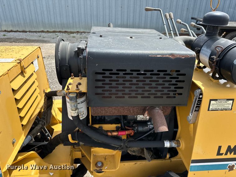 image for item EG1482 1999 Vermeer  LM42 cable plow