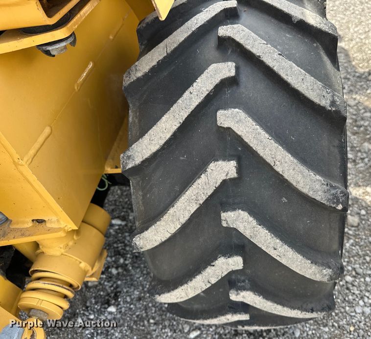 image for item EG1482 1999 Vermeer  LM42 cable plow