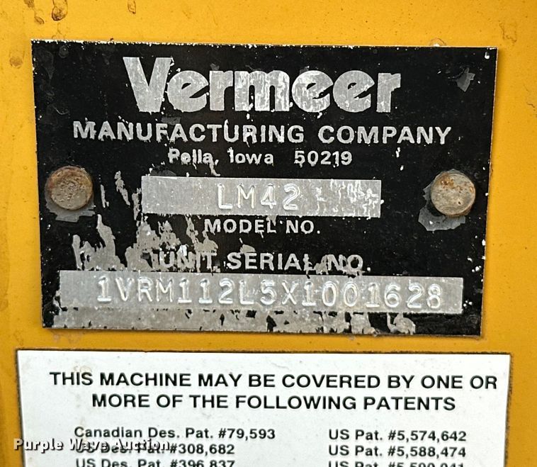 image for item EG1482 1999 Vermeer  LM42 cable plow
