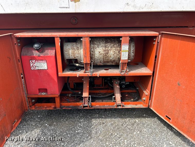 image for item EG1495 1997 Snorkel SRH-2584HD scissor lift