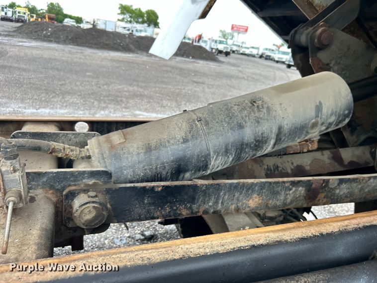 image for item EG1501 2015 Freightliner  Business Class M2 dump truck