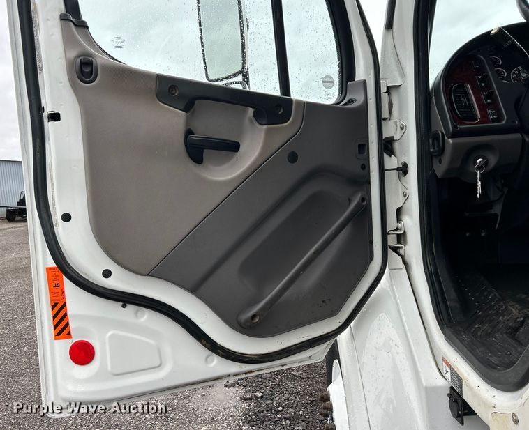 image for item EG1501 2015 Freightliner  Business Class M2 dump truck