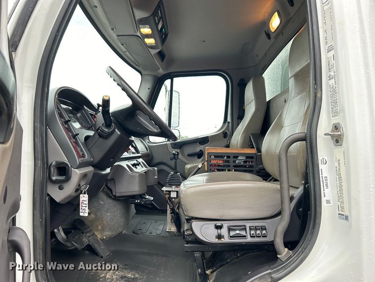 image for item EG1501 2015 Freightliner  Business Class M2 dump truck