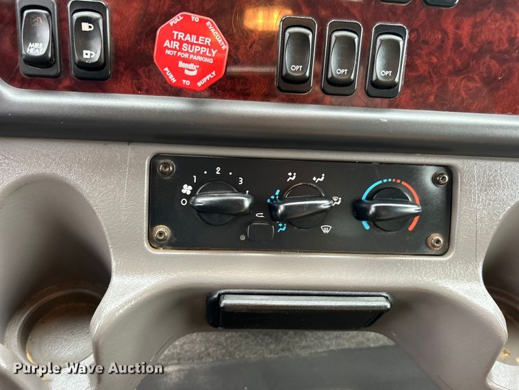 image for item EG1501 2015 Freightliner  Business Class M2 dump truck