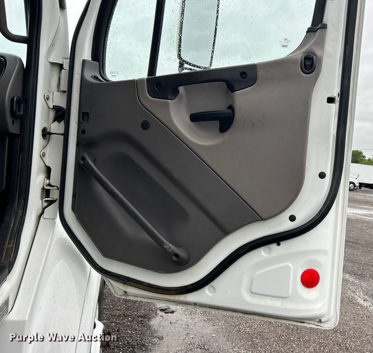 image for item EG1501 2015 Freightliner  Business Class M2 dump truck