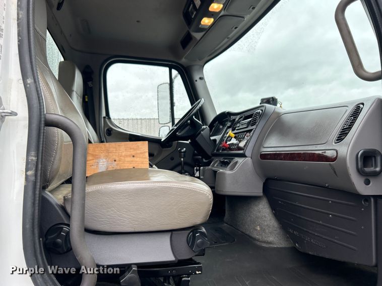 image for item EG1501 2015 Freightliner  Business Class M2 dump truck