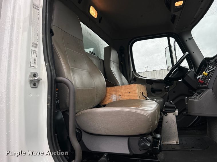 image for item EG1501 2015 Freightliner  Business Class M2 dump truck