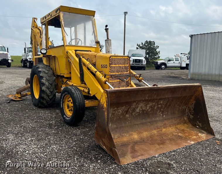 image for item EG1514 1975 Ford 550 backhoe