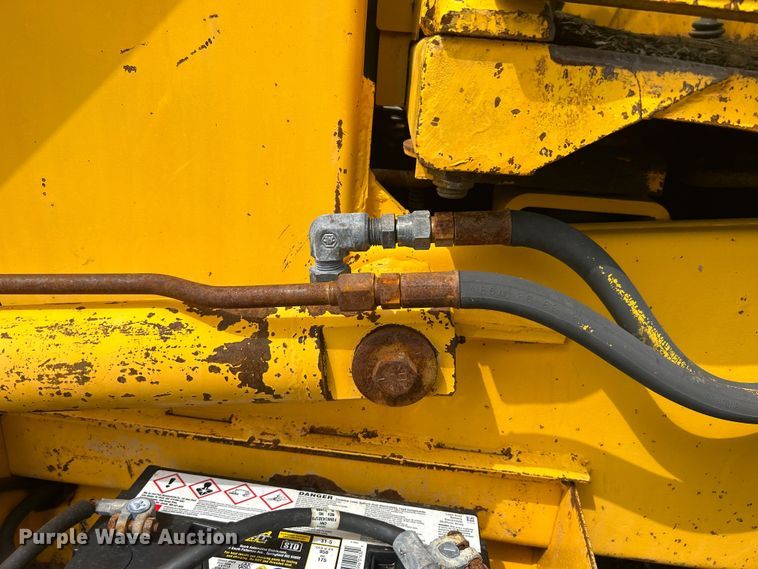 image for item EG1514 1975 Ford 550 backhoe