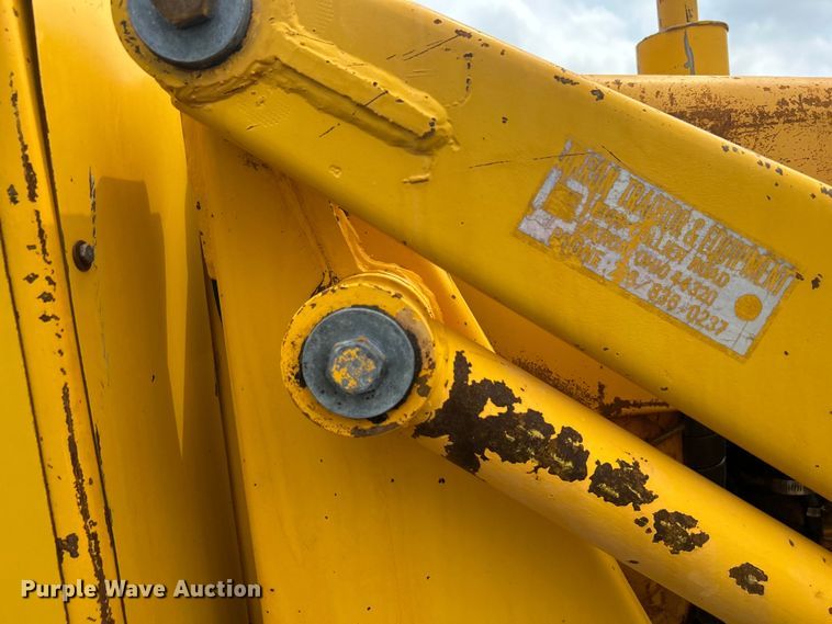 image for item EG1514 1975 Ford 550 backhoe