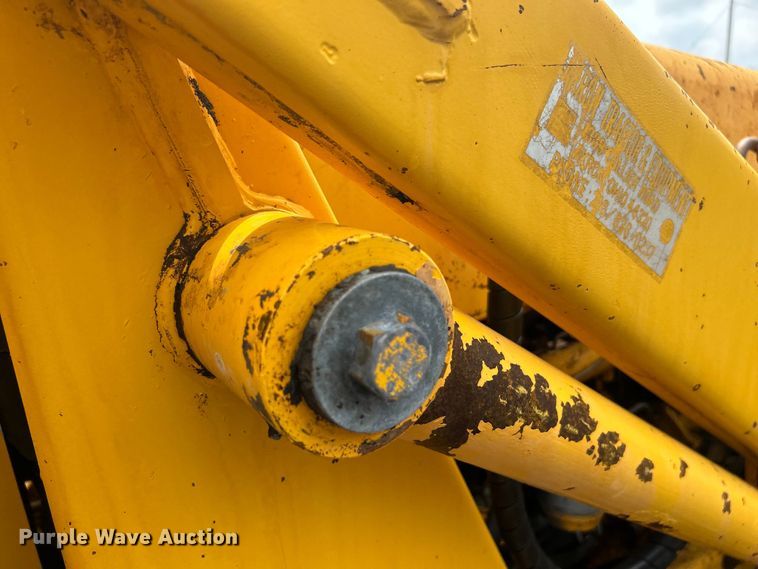 image for item EG1514 1975 Ford 550 backhoe