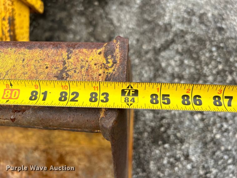 image for item EG1514 1975 Ford 550 backhoe