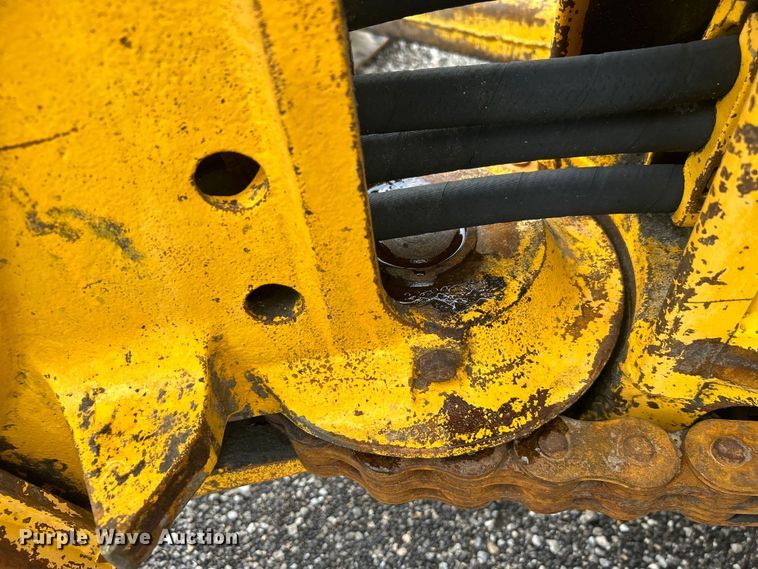 image for item EG1514 1975 Ford 550 backhoe