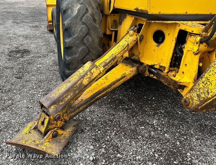 image for item EG1514 1975 Ford 550 backhoe