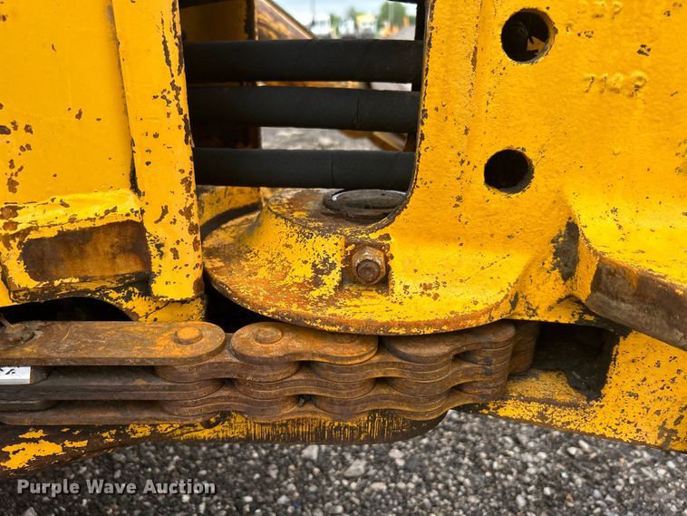 image for item EG1514 1975 Ford 550 backhoe