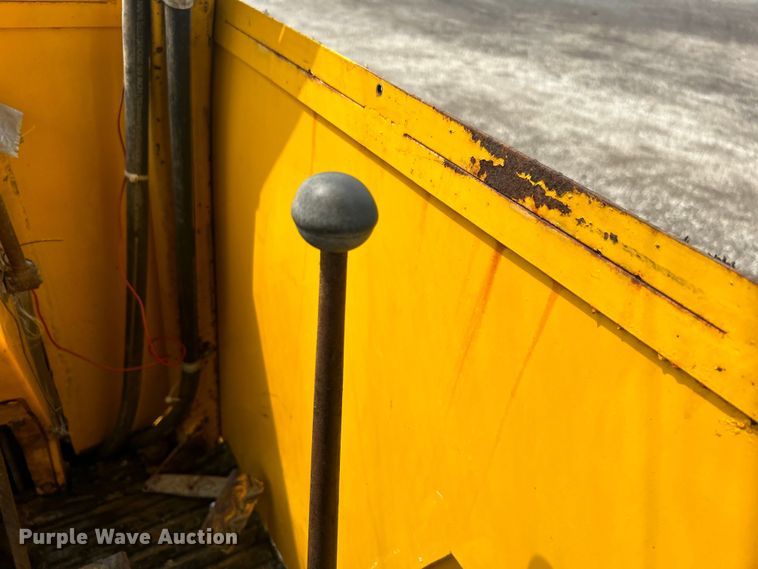 image for item EG1514 1975 Ford 550 backhoe