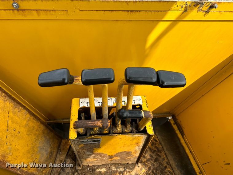 image for item EG1514 1975 Ford 550 backhoe