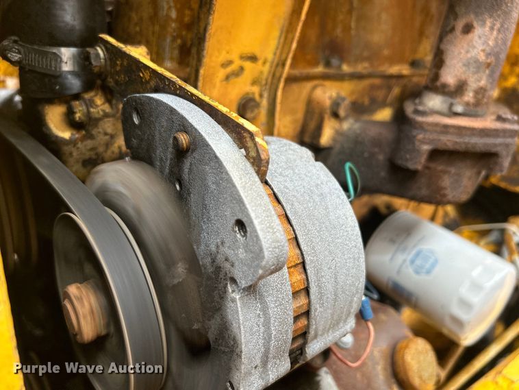 image for item EG1514 1975 Ford 550 backhoe