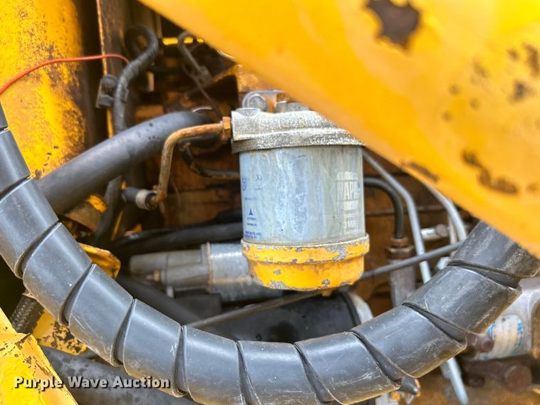 image for item EG1514 1975 Ford 550 backhoe