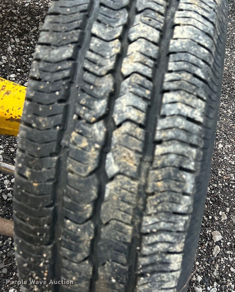 image for item EG1514 1975 Ford 550 backhoe