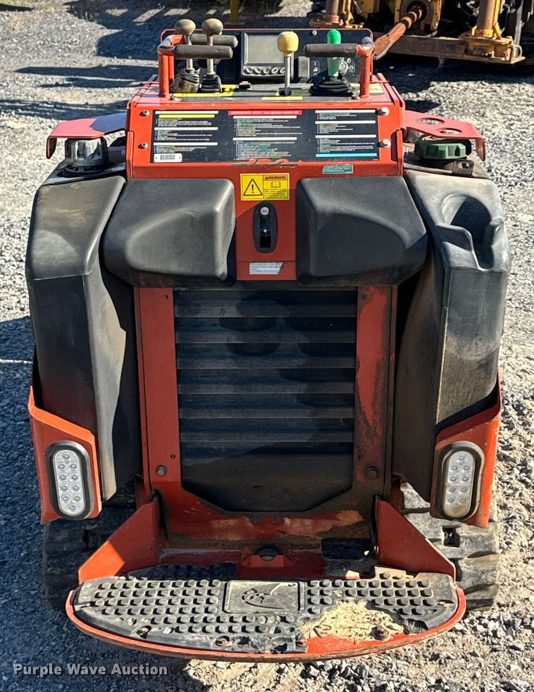 image for item EH3867 2020 Ditch Witch SK1050 compact utility loader