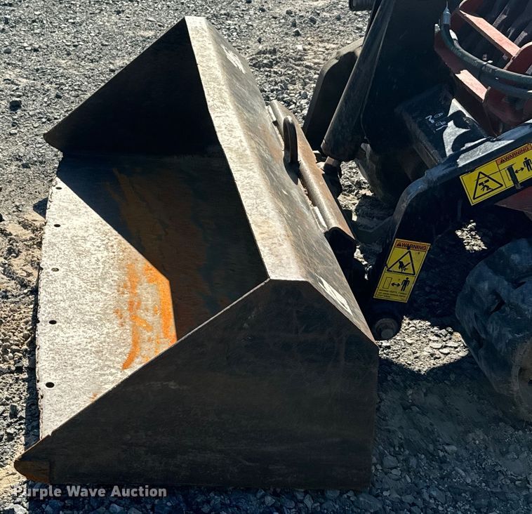 image for item EH3867 2020 Ditch Witch SK1050 compact utility loader